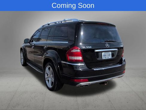 Used 2011 Mercedes-Benz GL 550 4MATIC image 4