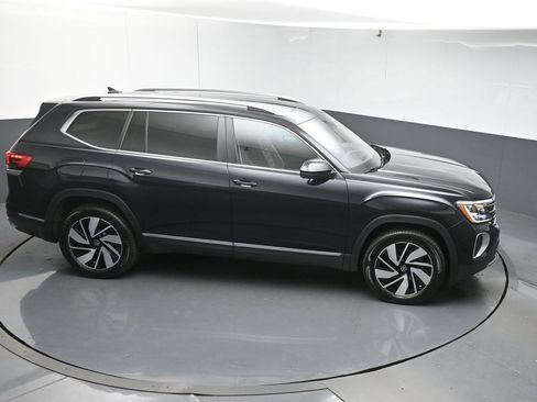 Used 2025 Volkswagen Atlas SEL image 49