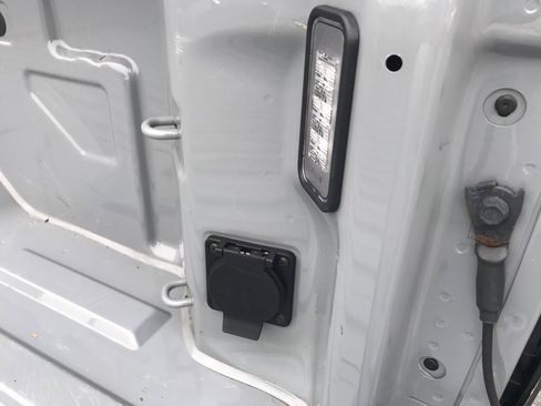 Used 2024 GMC Sierra 2500 Pro w/ Convenience Package image 27