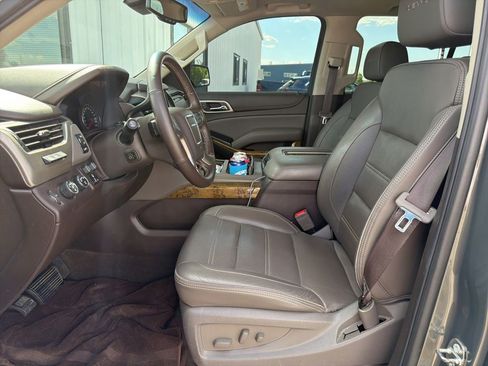 Used 2017 GMC Yukon Denali w/ Open Road Package AWD/4WD image 2