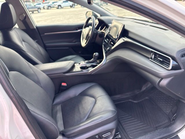 Used 2024 Toyota Camry XSE FWD image 8