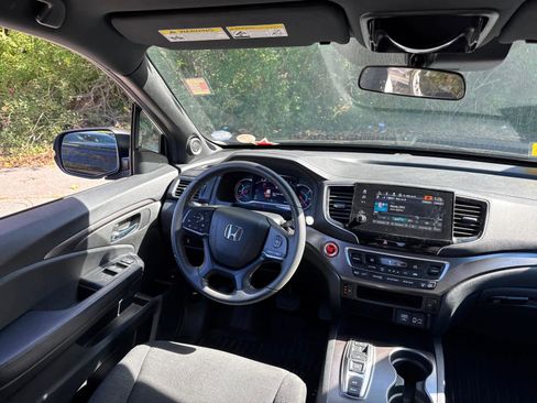 Used 2022 Honda Pilot Sport image 35