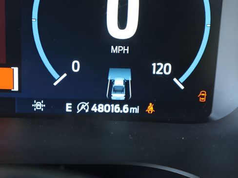 Used 2021 Ford F150 Lariat w/ Equipment Group 502A High AWD/4WD image 24