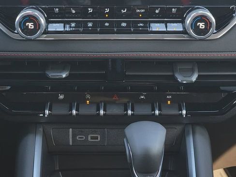 New 2026 Chevrolet Colorado Z71 w/ Z71 Convenience Package 2 image 22