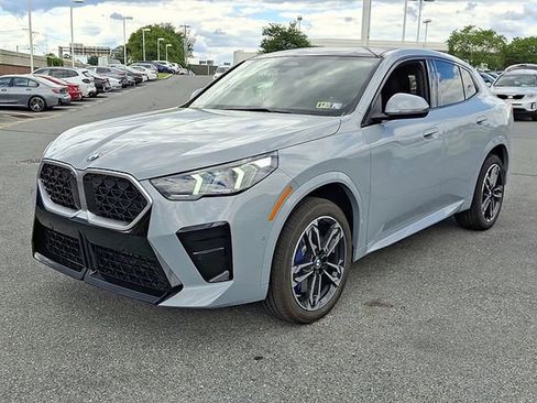 Used 2026 BMW X2 xDrive28i w/ Technology Package AWD/4WD image 2