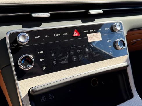 New 2026 Genesis GV80 3.5T Advanced image 11