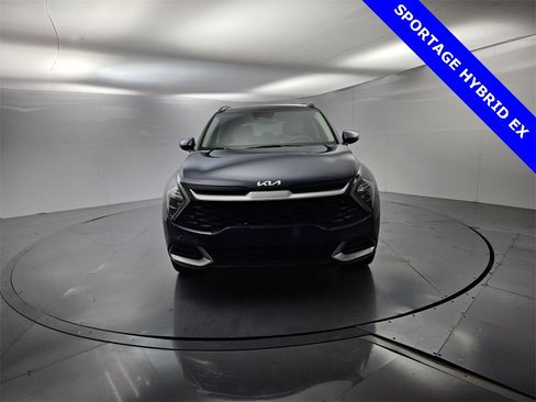 Used 2023 Kia Sportage EX w/ EX Premium Package image 4