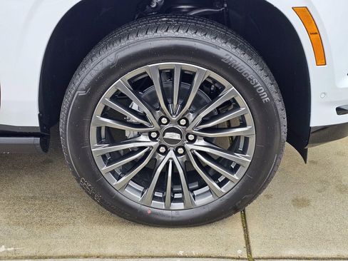 New 2026 Cadillac Escalade ESV Platinum Sport image 9