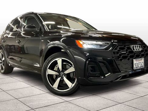 Certified 2023 Audi Q5 2.0T Premium Plus w/ Premium Plus Package image 2