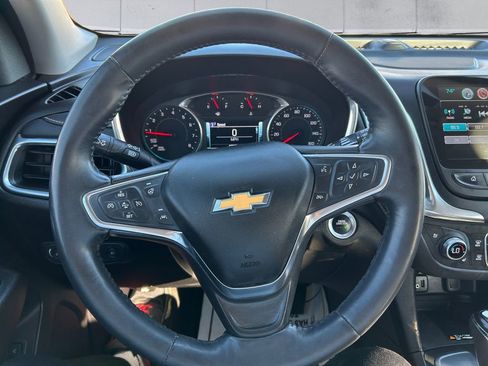 Used 2018 Chevrolet Equinox Premier image 9