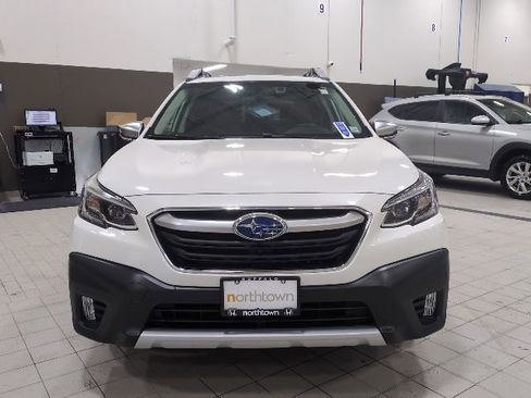 Certified 2022 Subaru Outback Touring XT image 10