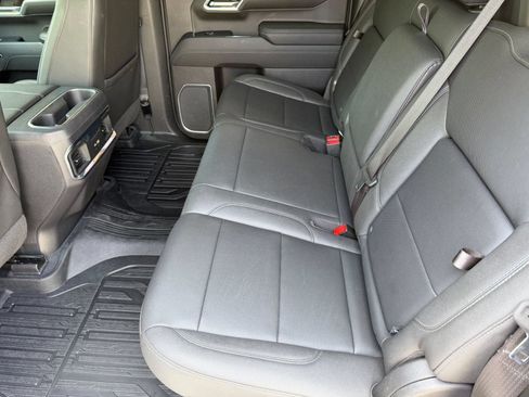 Used 2023 GMC Sierra 1500 SLT w/ SLT Premium Package AWD/4WD image 25