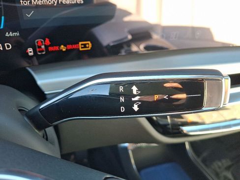 New 2026 Cadillac Lyriq Luxury image 7