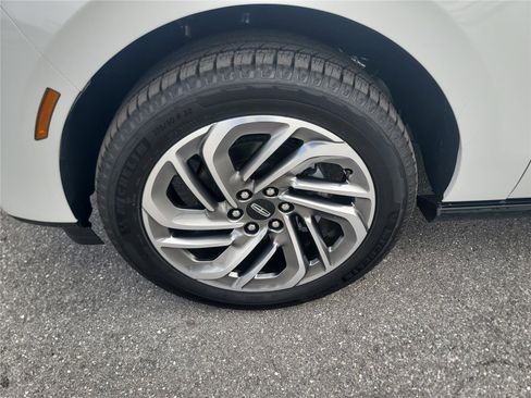 New 2026 Lincoln Navigator Reserve image 9