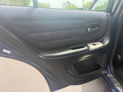 Used 2005 Lexus IS 300 RWD image 14