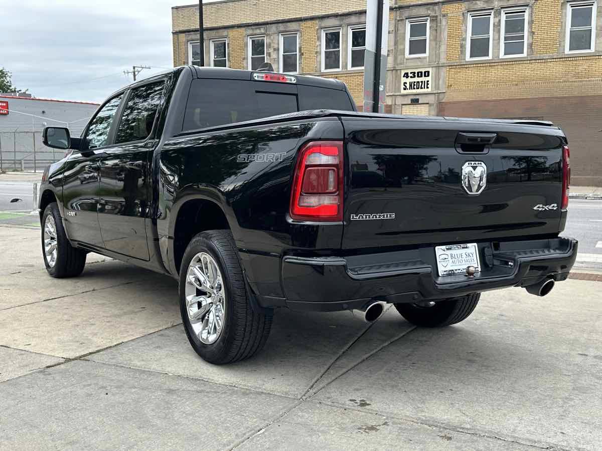 Used 2023 RAM 1500 Laramie AWD/4WD image 7