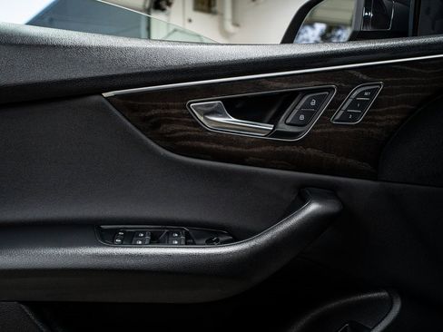 Used 2020 Audi Q8 Premium w/ Black Optic Package image 31