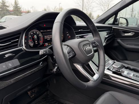 Used 2025 Audi Q7 2.0T Premium w/ Convenience Plus Package image 13