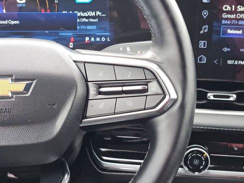 Used 2025 Chevrolet Equinox LT FWD image 25
