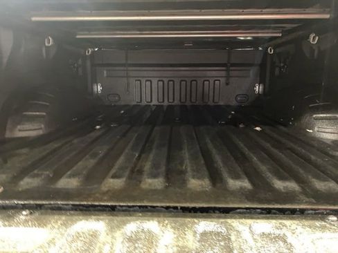 Used 2017 Ford F250 Lariat w/ Lariat Ultimate Package AWD/4WD image 23