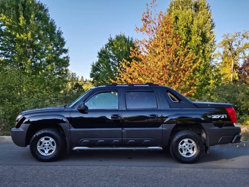 Used 2004 Chevrolet Avalanche Z71 w/ Sun And Sound Package AWD/4WD image 7