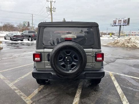 Used 2023 Jeep Wrangler Sport image 4