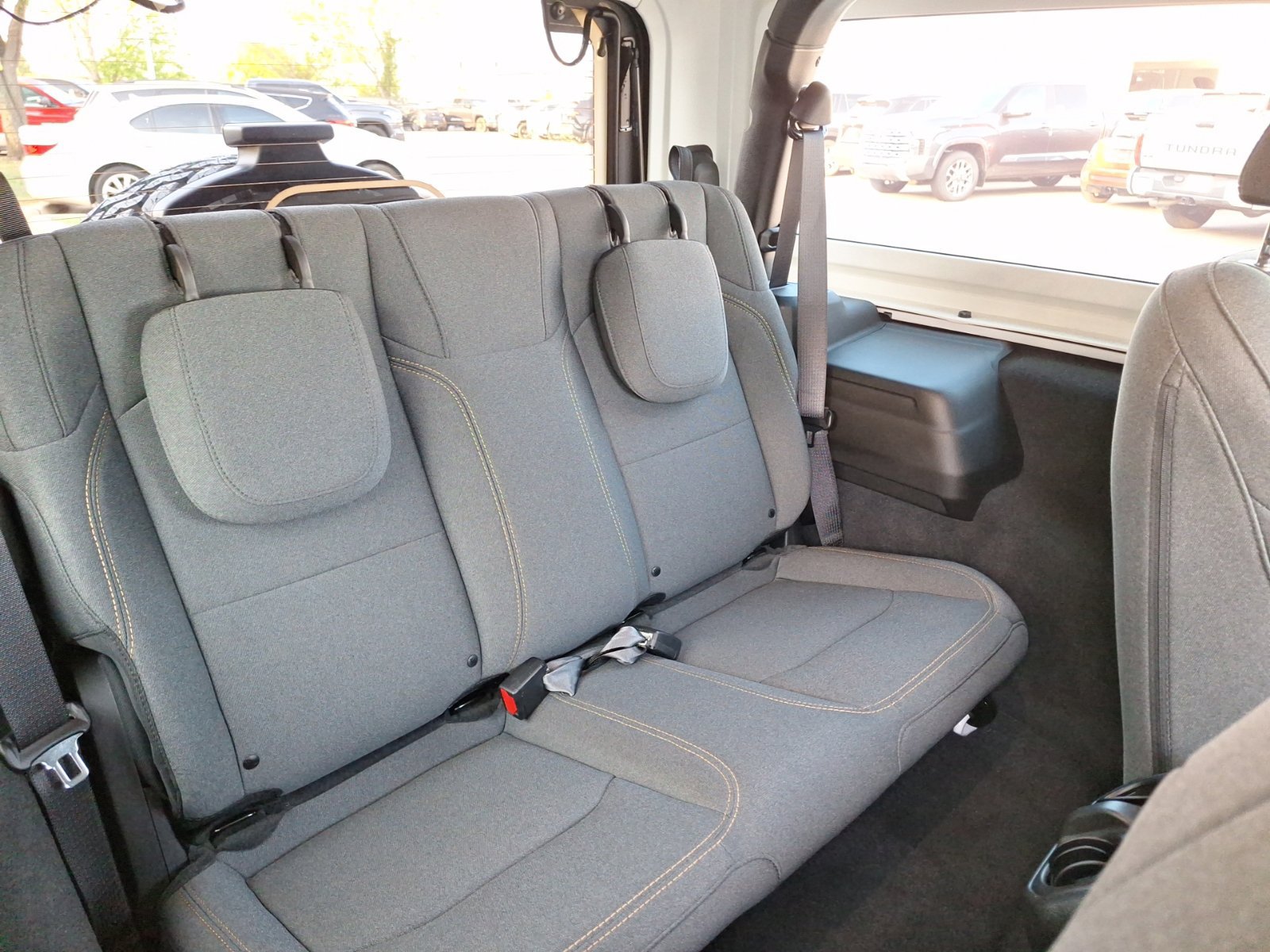 Used 2025 Jeep Wrangler Sport AWD/4WD image 33
