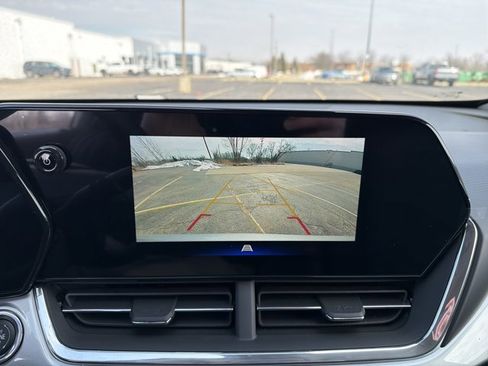 New 2026 Chevrolet Trax LT w/ LT Convenience Package image 16