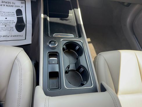 Used 2024 Lincoln Corsair FWD image 24