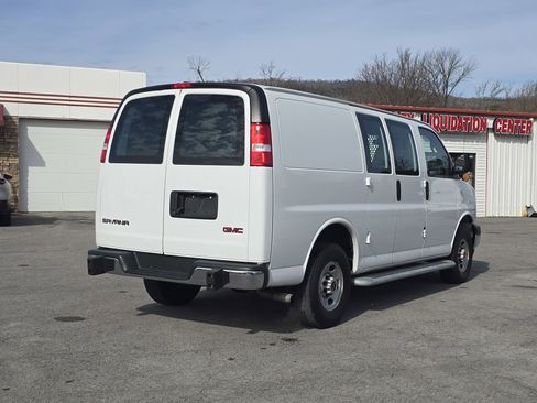 Used 2024 GMC Savana 2500 RWD 2500 135 w/ Driver Convenience Package image 5