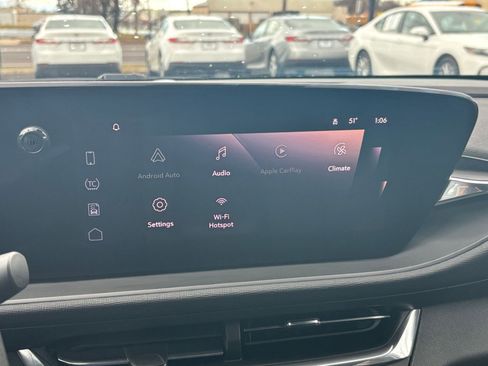 Used 2025 Buick Envista Preferred image 21