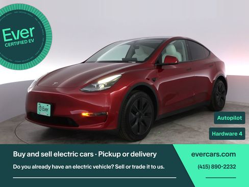 Used 2025 Tesla Model Y Long Range image 1