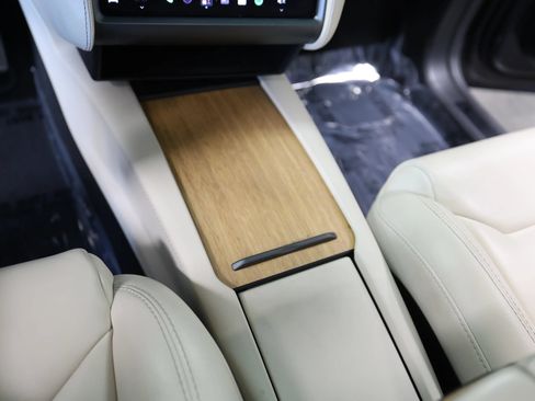 Used 2018 Tesla Model X 75D AWD/4WD image 34