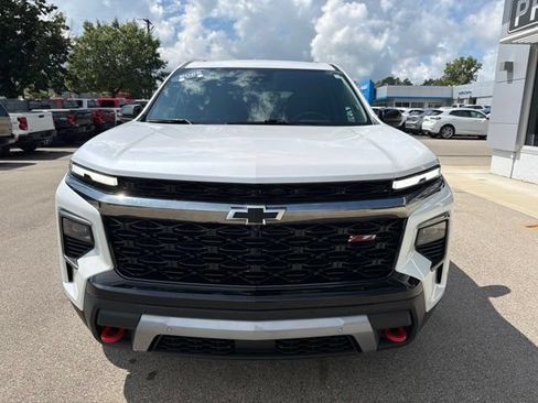 Certified 2025 Chevrolet Traverse Z71 w/ Enhanced Driving Package AWD/4WD image 8