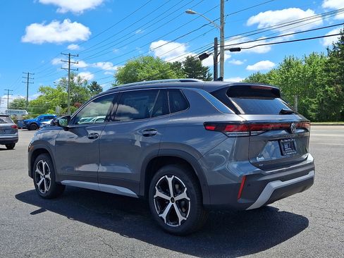 New 2026 Volkswagen Tiguan SE AWD/4WD image 3