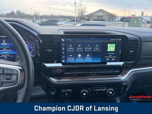 Used 2024 Chevrolet Silverado 1500 LT Trail Boss w/ Convenience Package II image 27