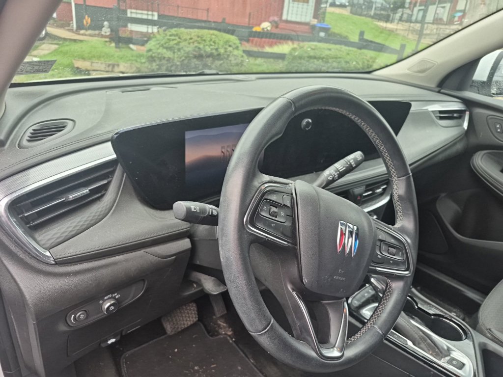 Used 2024 Buick Encore GX Preferred FWD image 10
