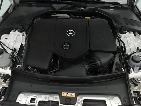 Used 2023 Mercedes-Benz C 300 Sedan image 24