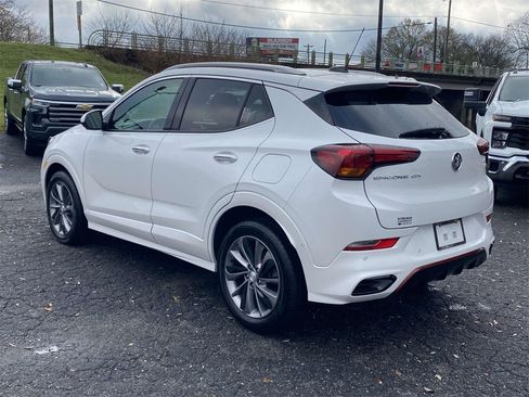 Used 2022 Buick Encore GX Essence w/ Advanced Technology Package image 4