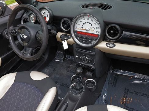 Used 2013 MINI Cooper Convertible FWD image 10