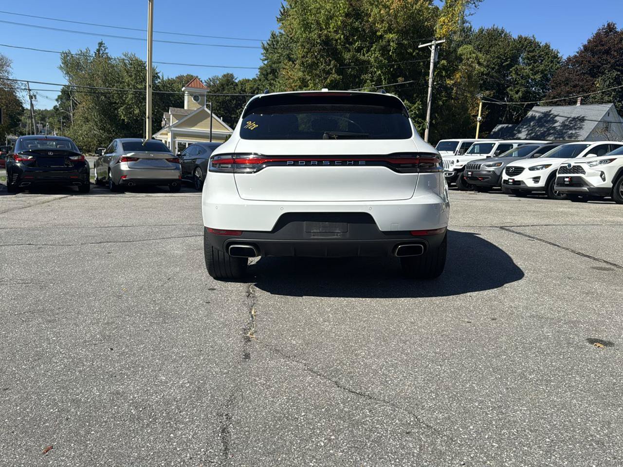 Used 2020 Porsche Macan AWD/4WD image 6