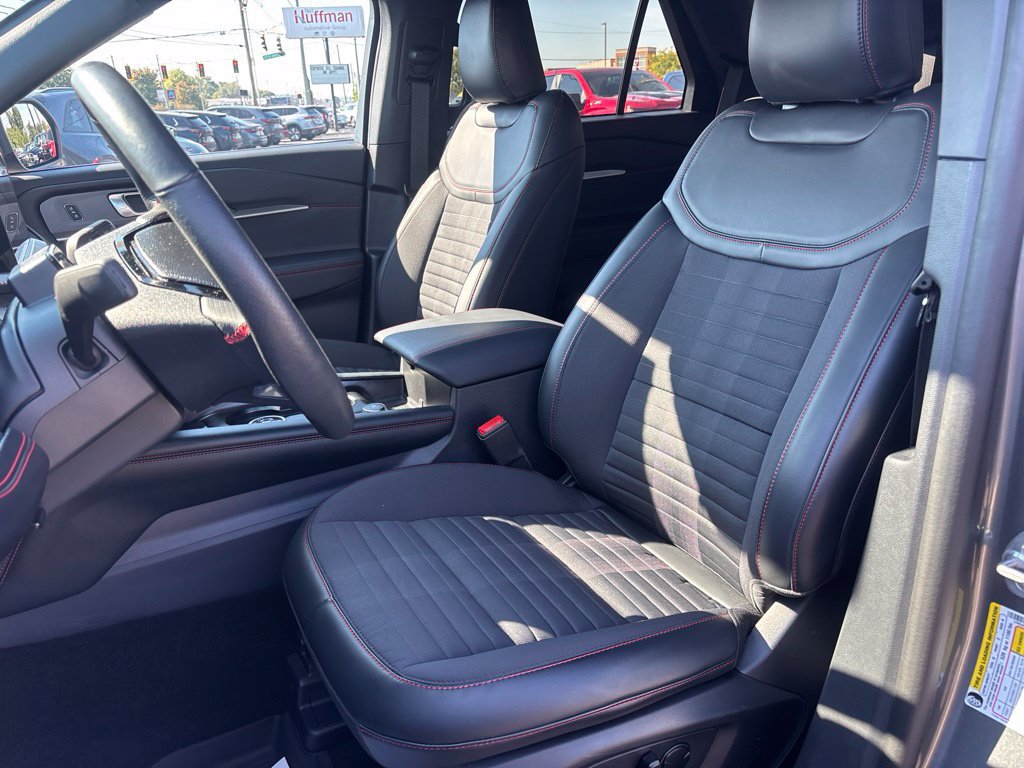 Used 2025 Ford Explorer ST-Line AWD/4WD image 20