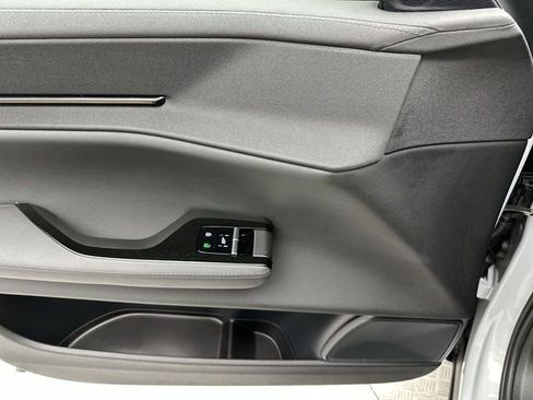 Used 2025 Polestar Polestar 3 image 13