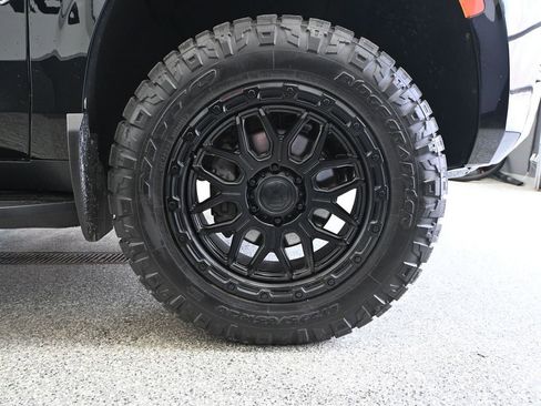 Used 2022 GMC Yukon AT4 w/ Max Trailering Package AWD/4WD image 14