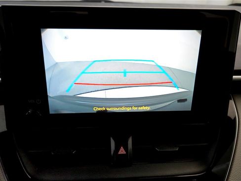 Used 2023 Toyota Corolla LE image 32