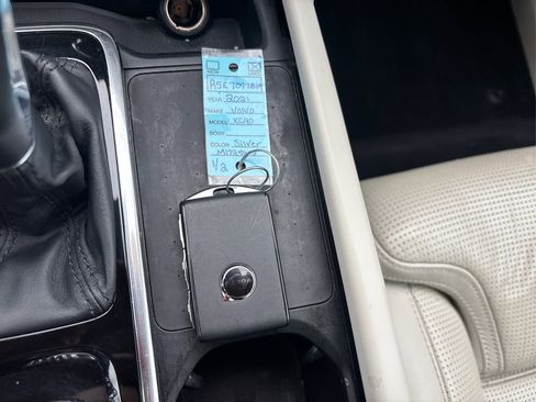 Used 2021 Volvo XC90 T6 Inscription w/ Climate Package image 37