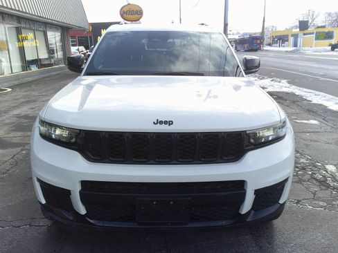 Used 2022 Jeep Grand Cherokee L Laredo image 10