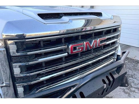 Used 2022 GMC Sierra 2500 SLT image 30