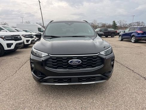 Certified 2023 Ford Escape ST-Line Select image 2