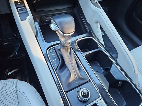 Used 2023 Kia Telluride S image 16